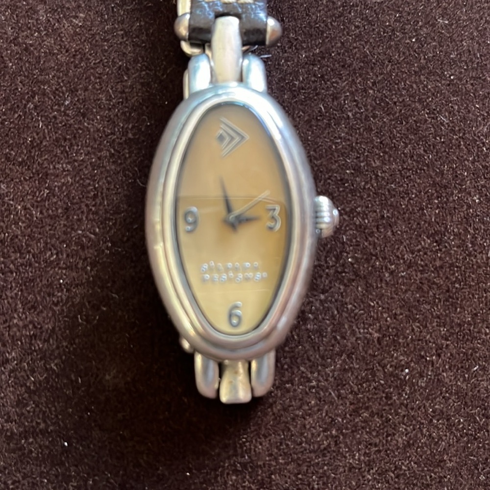Silpada Watch-Leather band, stainless steel links & Mother of Pearl face - Picture 5 of 7